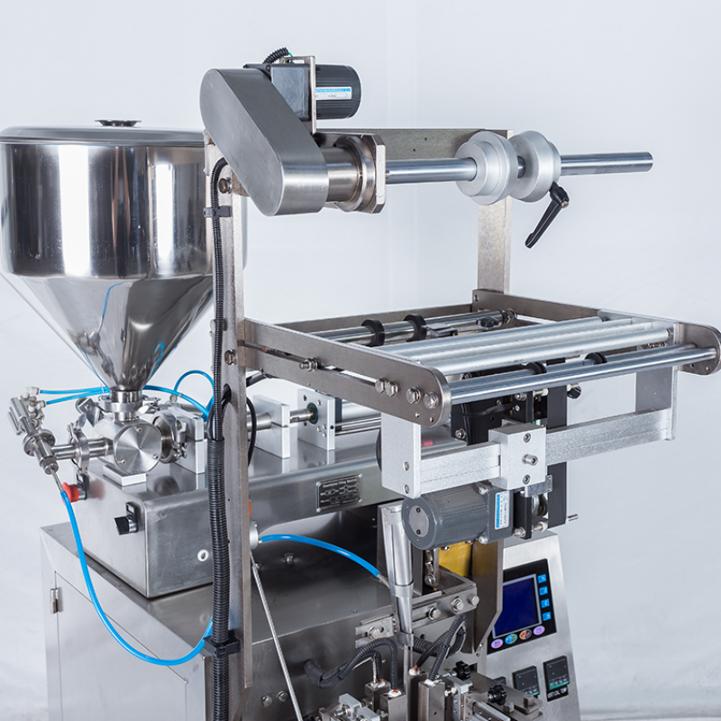 High Speeds Vertical Packing Machine For Juice